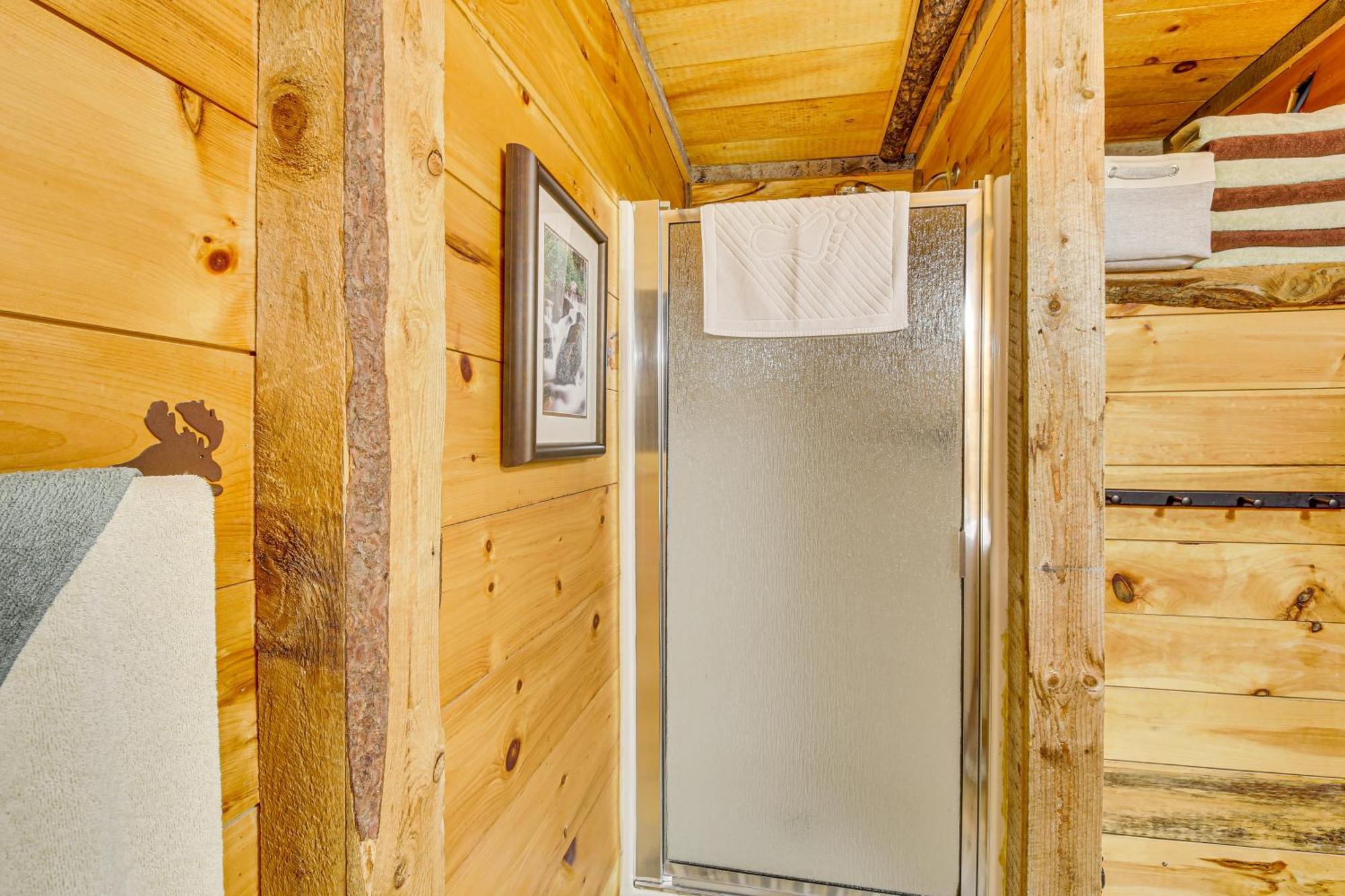 Rustic Searsport Cabin Loft And Sunroom On 10 Acres Exteriér fotografie