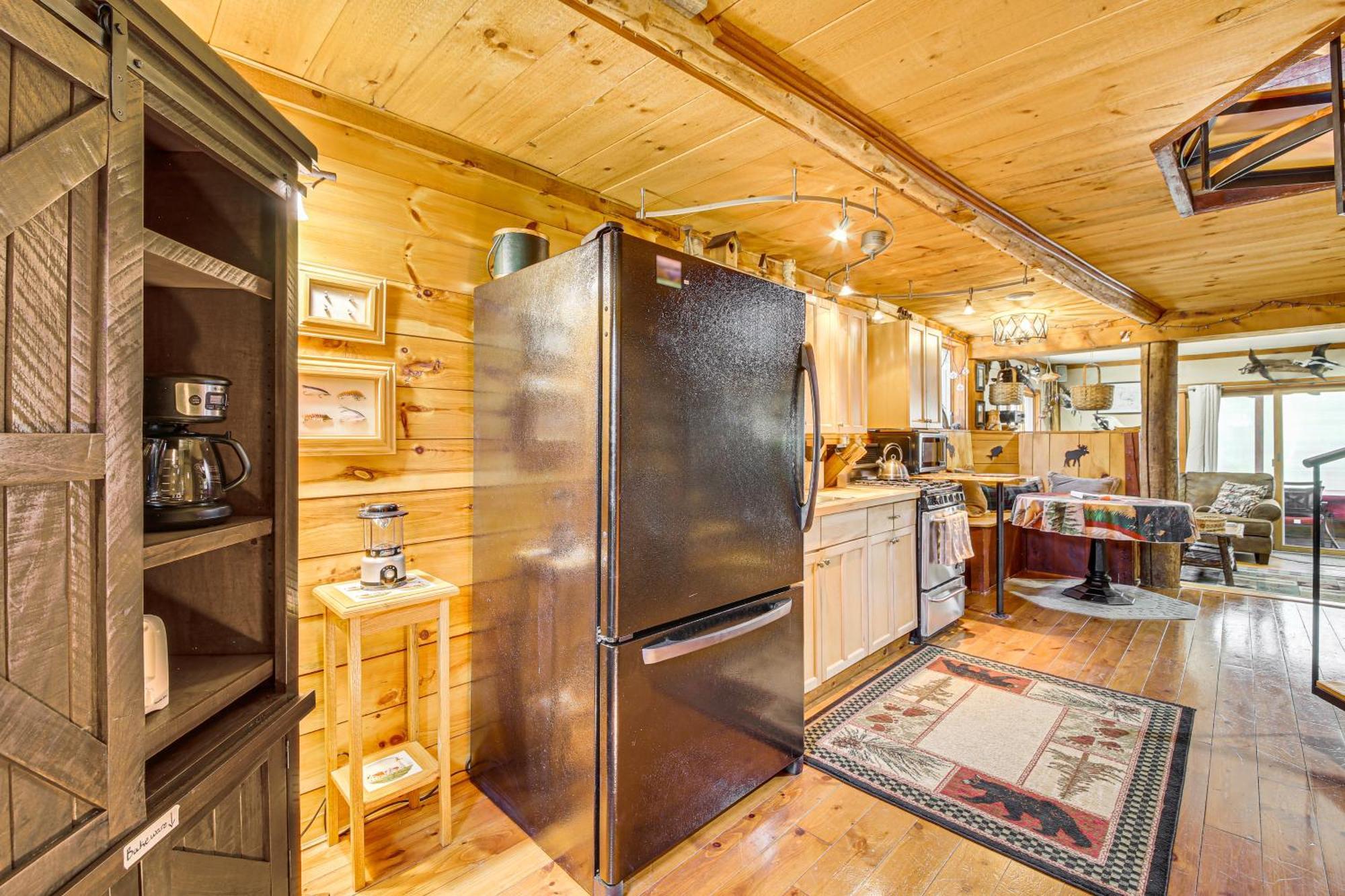 Rustic Searsport Cabin Loft And Sunroom On 10 Acres Exteriér fotografie