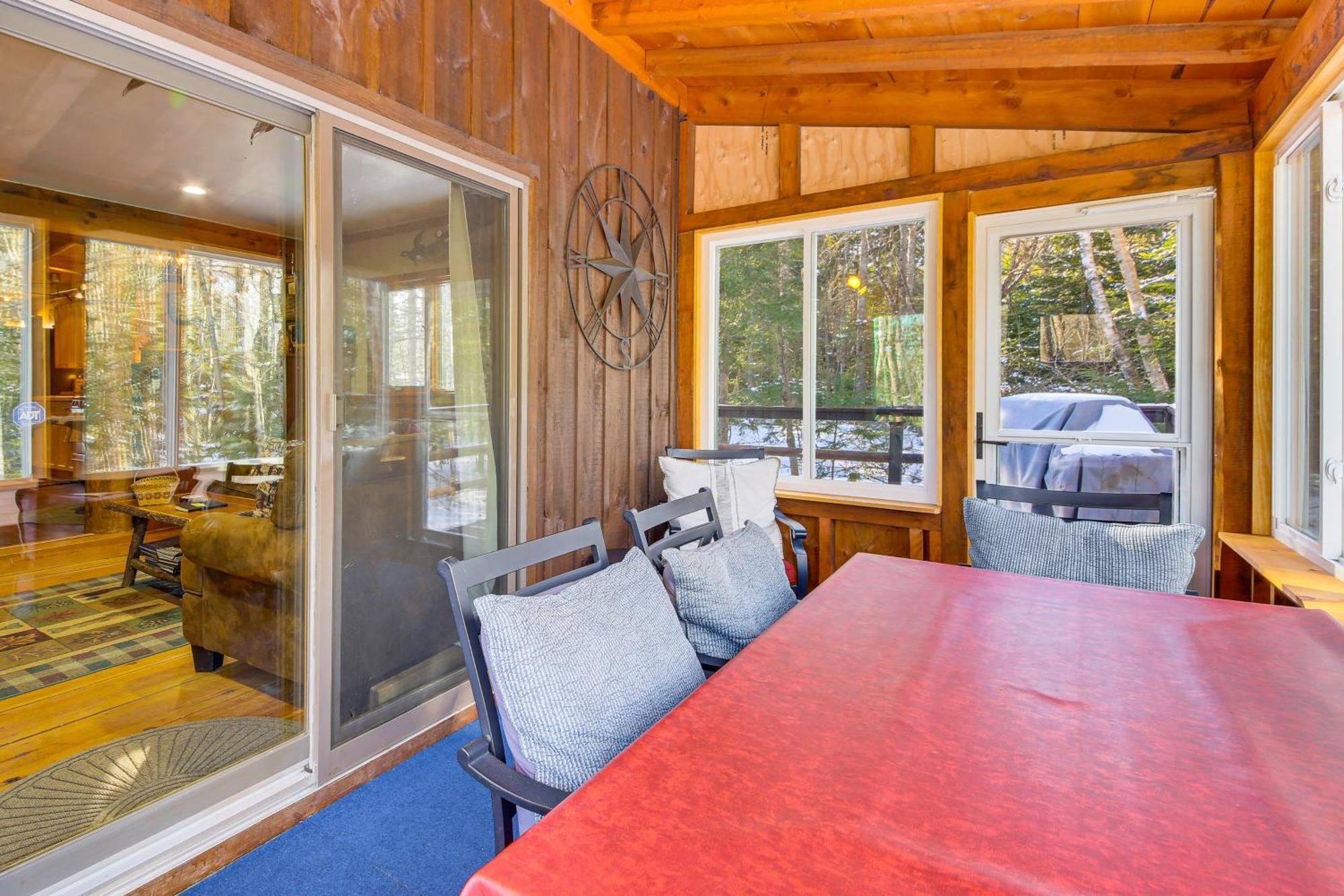 Rustic Searsport Cabin Loft And Sunroom On 10 Acres Exteriér fotografie