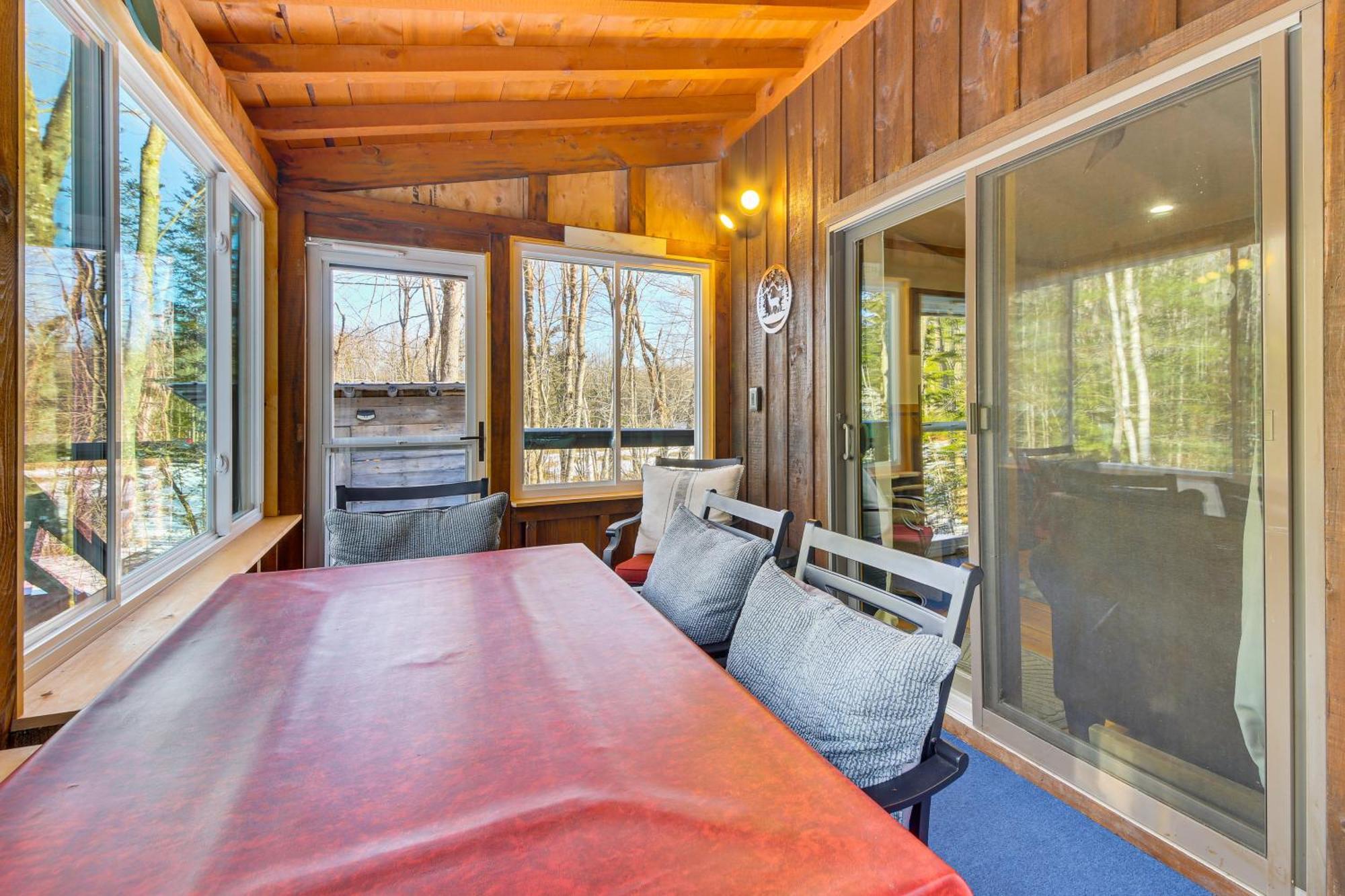 Rustic Searsport Cabin Loft And Sunroom On 10 Acres Exteriér fotografie